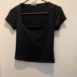 Black Fitted Crop T-Shirt with Short Sleeves